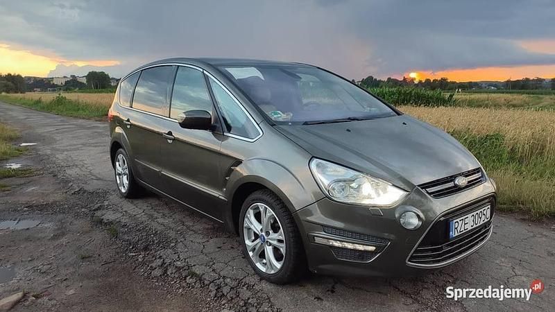 Używany Ford S-MAX S 2011 Zielony Minivan