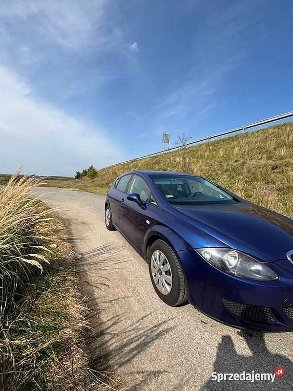 Granatowy Używany 2006 Seat Leon Hatchback | 11 000 zł (Uczciwa cena) - Obraz 1/4
