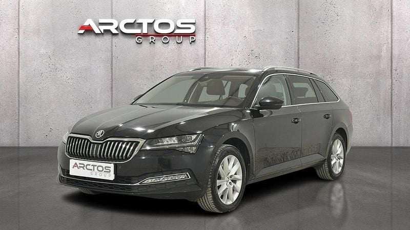 Czarny Używany 2022 Skoda Superb Style Kombi | 82 900 zł (Dobra cena) - Obraz 1/4