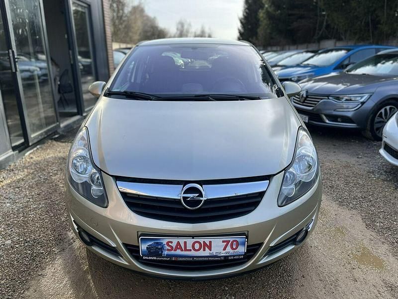 Używany Opel Corsa 86 KM (63 kW) 2010 Złoty Hatchback