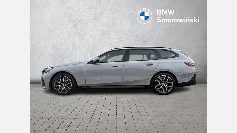 Używany BMW 520 Comfort Edition 197 KM (144 kW) 2024 Szary brooklyn m metalizowany Kombi