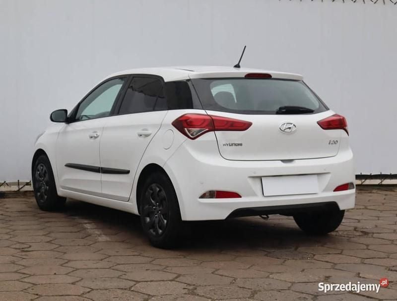 Używany Hyundai i20 2017 Biały Hatchback