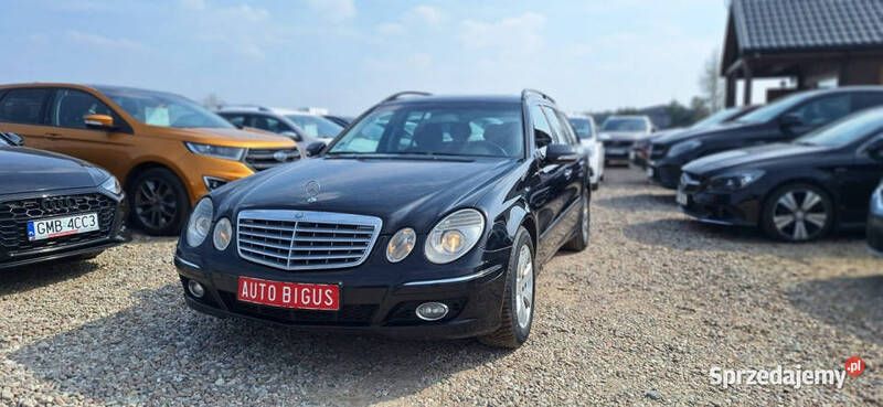 Czarny Używany 2007 Mercedes E220 Elegance Kombi | 16 900 zł - Obraz 1/4