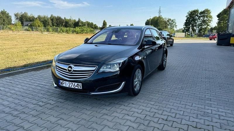 Czarny (metalik) Używany 2015 Opel Insignia Kombi | 32 900 zł (Dobra cena) - Obraz 1/4