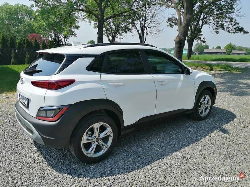 Biały Używany 2021 Hyundai Kona SUV | 77 500 zł (Super Cena) - Obraz 1/4