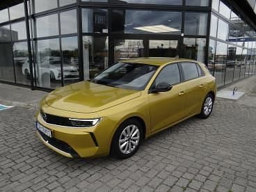Złoty Używany 2023 Opel Astra Edition | 75 900 zł - Obraz 1/4