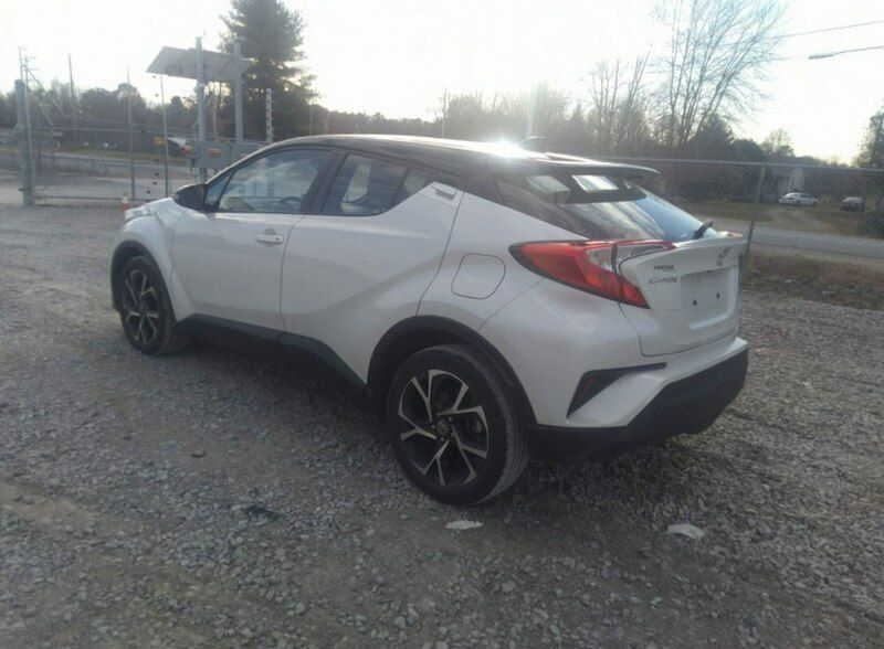 Używany Toyota C-HR Limited 144 KM (105 kW) 2019 Biały SUV