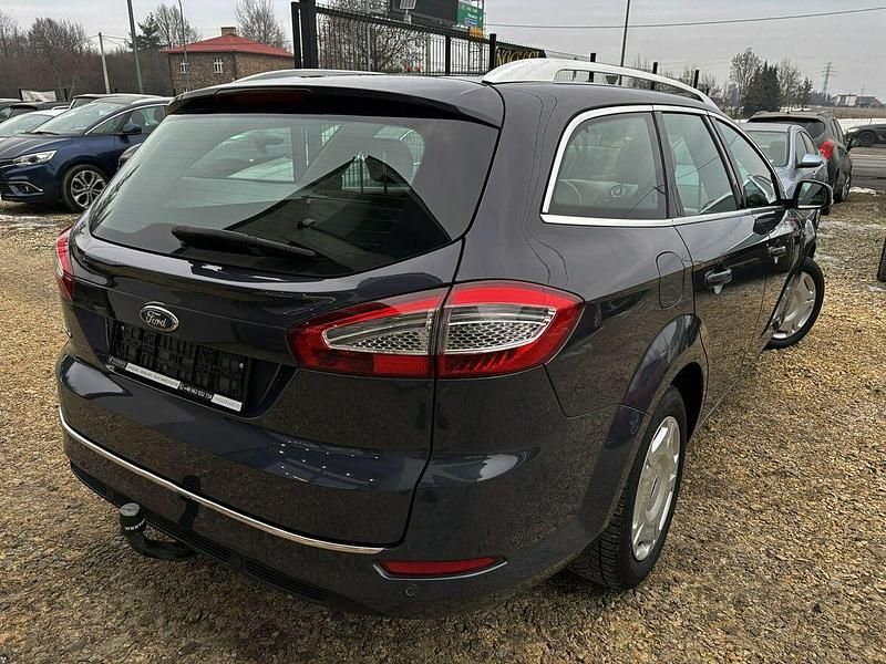Używany Ford Mondeo Titanium 2012 Czarny Kombi