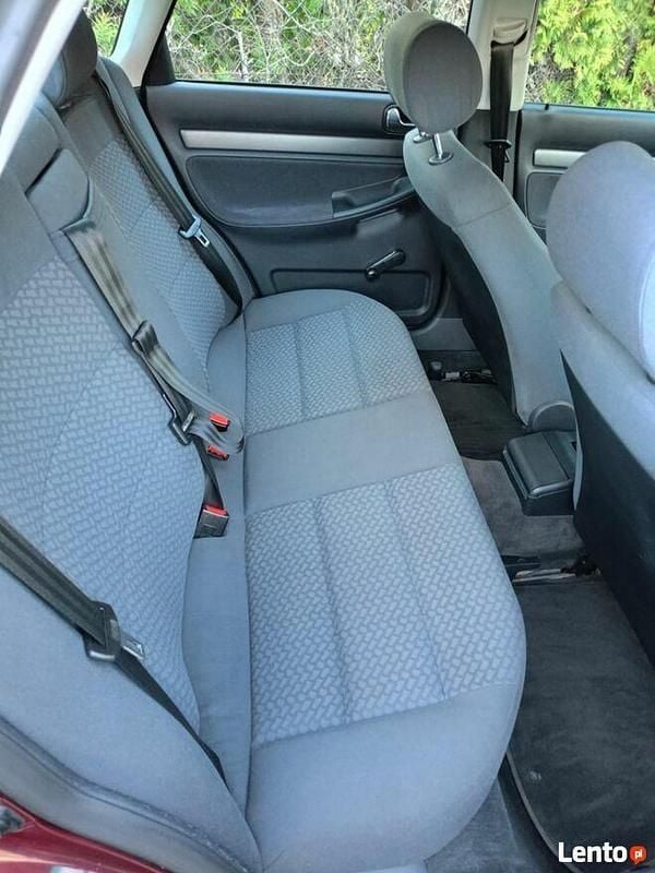 Używany Audi A4 1996 Inny kolor Sedan/Limuzyna