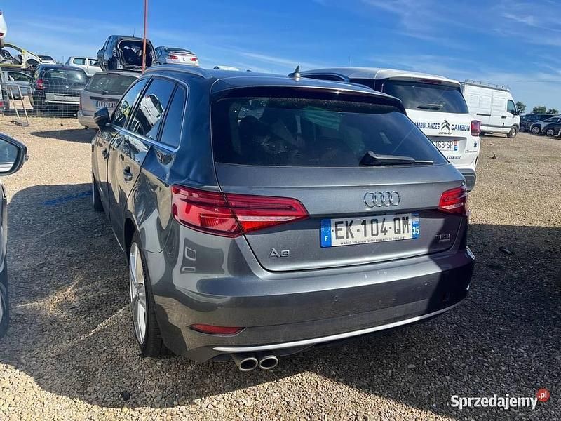Używany Audi A3 S-Line 2017 Szary Hatchback