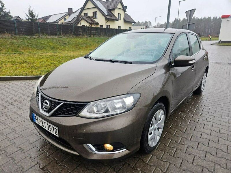 Szary (metalik) Używany 2015 Nissan Pulsar Sedan/Limuzyna | 27 800 zł (Uczciwa cena) - Obraz 1/4