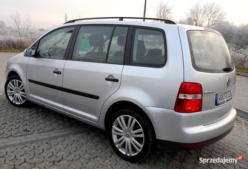Używany VW Touran 2004 Srebrny Minivan