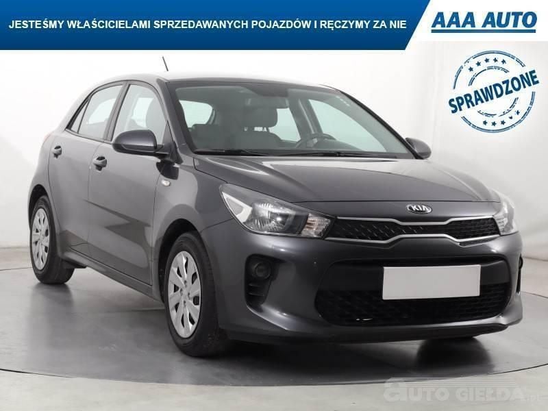 Szary Używany 2017 Kia Rio | 38 499 zł (Uczciwa cena) - Obraz 1/4