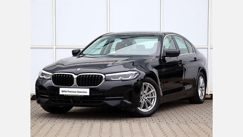 Używany BMW 530e 292 KM (214 kW) 2021 Czarny Sedan/Limuzyna