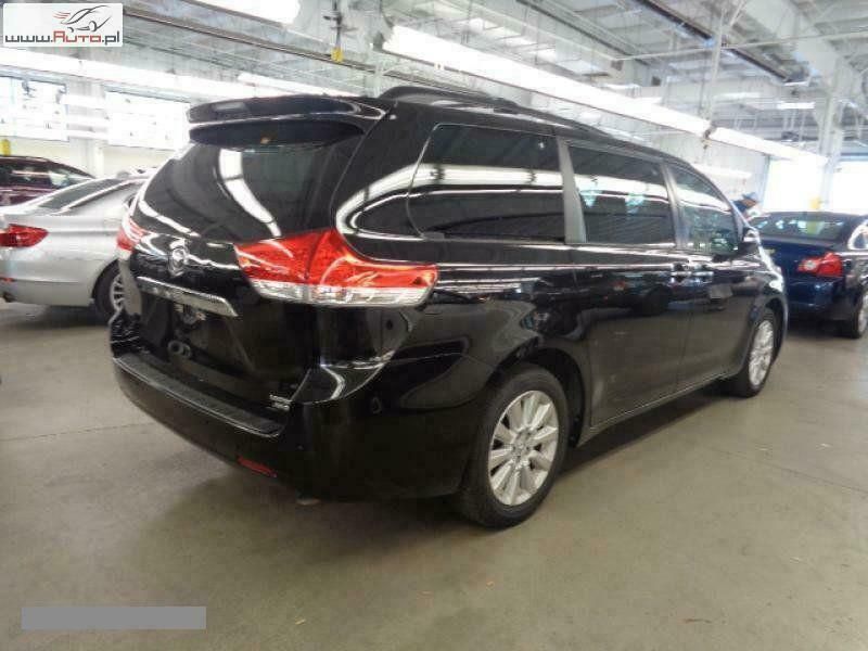 Używany Toyota Sienna Limited 266 KM (195 kW) 2013 Czarny Minivan