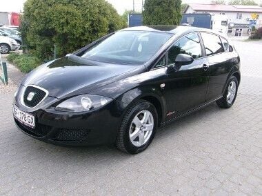 Czarny Używany 2012 Seat Leon Hatchback | 18 900 zł (Dobra cena) - Obraz 1/4
