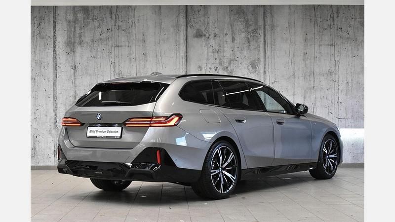 Używany BMW 520 Comfort Edition 197 KM (144 kW) 2025 Oxid grey ii metallic metalizowany Kombi