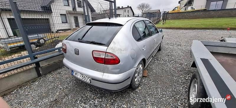 Używany Seat Leon 2003 Srebrny Hatchback