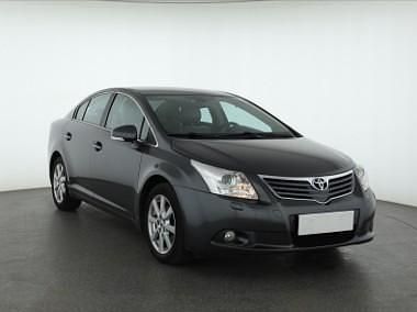 Szary Używany 2011 Toyota Avensis Sedan/Limuzyna | 33 999 zł (Uczciwa cena) - Obraz 1/4
