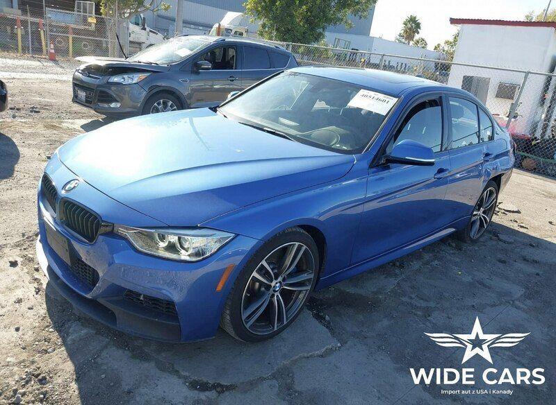 Niebieski (metalik) Używany 2015 BMW 335 Sedan/Limuzyna | 41 800 zł - Obraz 1/4