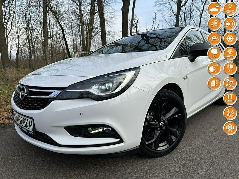 Biały Używany 2018 Opel Astra Cosmo Kombi | 26 900 zł (Dobra cena) - Obraz 1/4