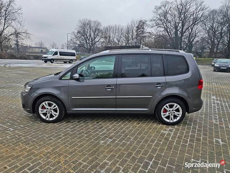 Używany VW Touran 2011 Szary Minivan