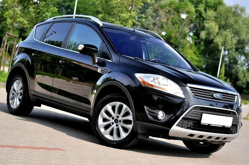 Czarny (metalik) Używany 2010 Ford Kuga SUV | 32 900 zł (Dość drogi) - Obraz 1/4