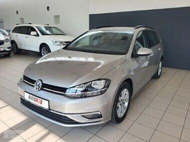 Beżowy Używany 2018 VW Golf VII Kombi | 56 900 zł (Drogi) - Obraz 1/4