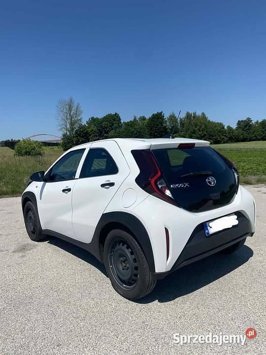 Używany Toyota Aygo 72 KM (52 kW) 2023 Hatchback