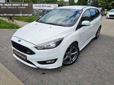 Inny kolor Używany 2017 Ford Focus Kombi | 34 900 zł (Uczciwa cena) - Obraz 1/4