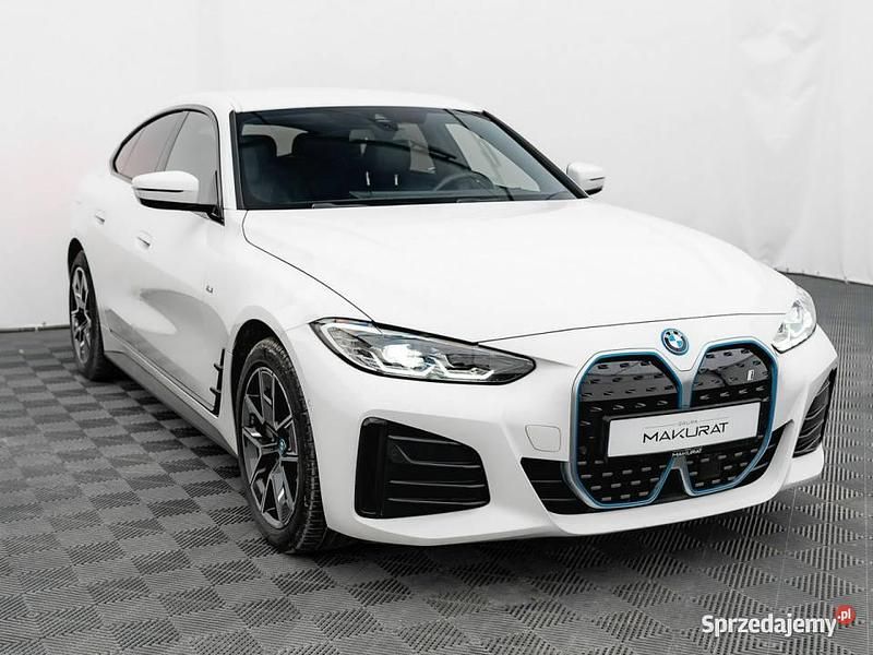 Używany BMW i4 M Sport 400 kW (544 KM) 2023 Biały Sedan/Limuzyna