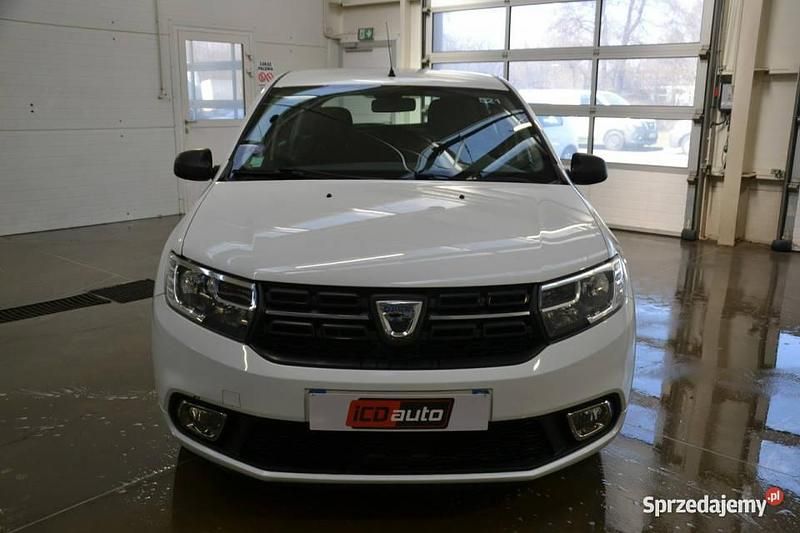 Biały Używany 2018 Dacia Sandero Hatchback | 9800 zł - Obraz 1/4