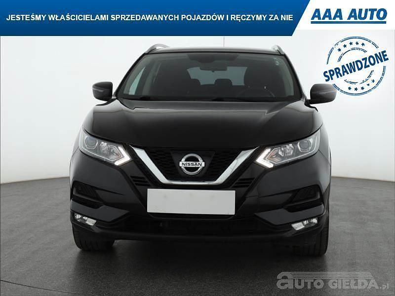 Używany Nissan Qashqai 163 KM (119 kW) 2017 Czarny SUV