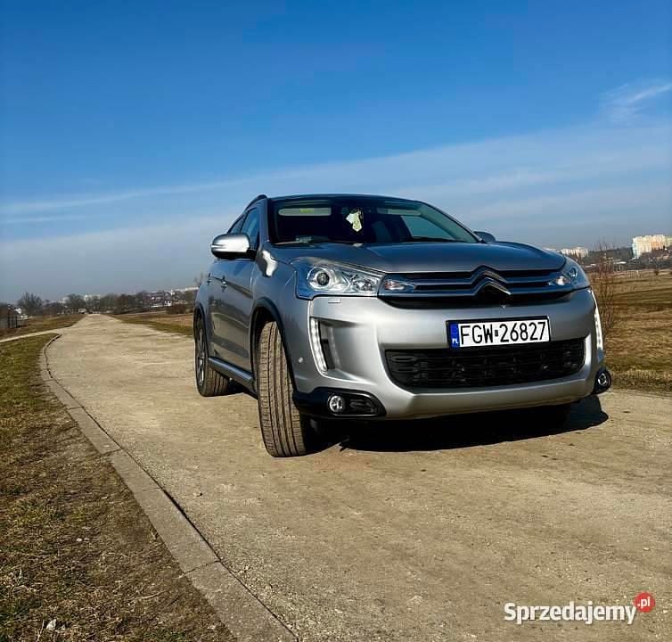 Używany Citroën C4 Aircross 150 KM (110 kW) 2012 Srebrny SUV