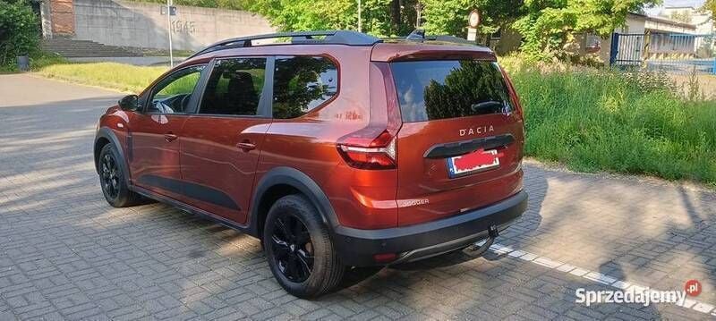Czerwony Używany 2022 Dacia Jogger Kombi | 55 000 zł (Dość drogi) - Obraz 1/4