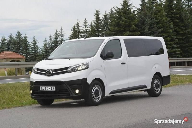 Biały Używany 2021 Toyota Proace Verso Kombi | 80 162 zł - Obraz 1/4