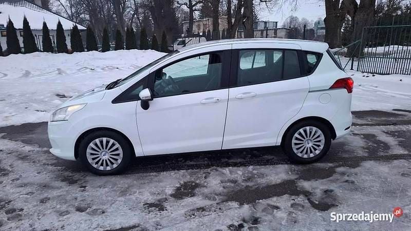 Biały Używany 2013 Ford B-MAX Minivan | 18 300 zł (Uczciwa cena) - Obraz 1/4