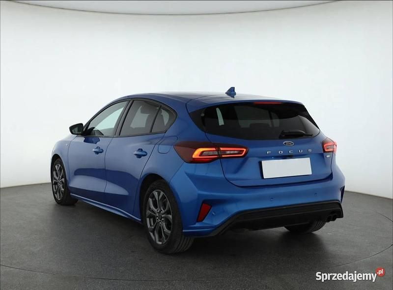 Używany Ford Focus 2023 Niebieski Hatchback