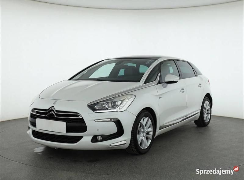 Używany Citroën DS5 2014 Biały Hatchback