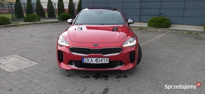 Używany Kia Stinger GT-Line 2018 Czerwony Hatchback