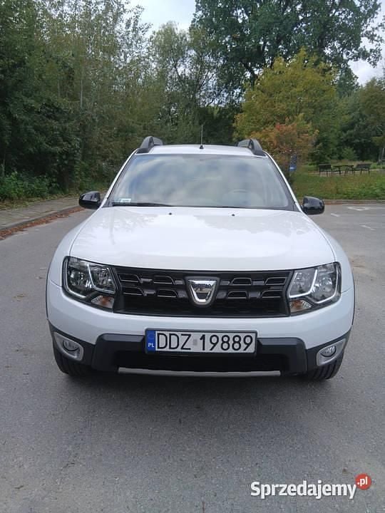 Używany 2017 Dacia Duster Black Shadow SUV | 44 000 zł (Uczciwa cena) - Obraz 1/4