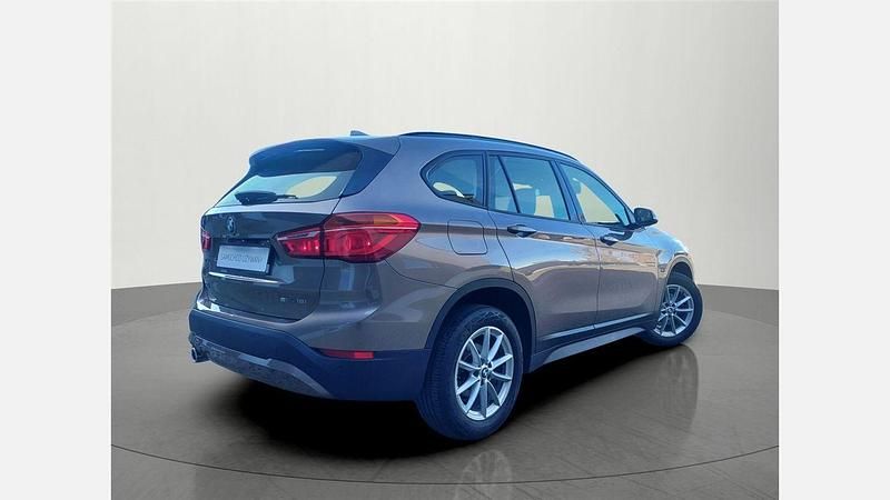 Używany BMW X1 Performance 140 KM (102 kW) 2020 Jucarobeige metallic metalizowany SUV