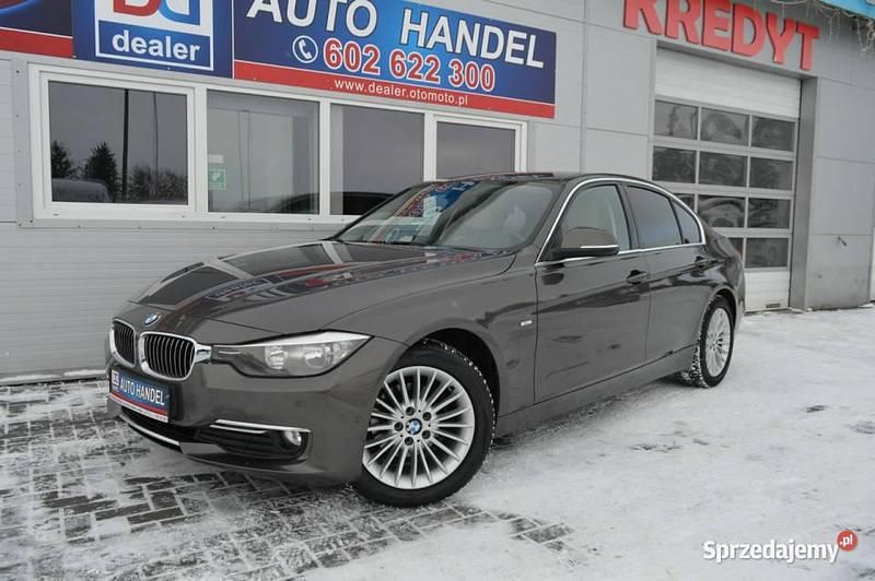 Używany BMW 318 Luxury Line 143 KM (105 kW) 2012 Brązowy Sedan/Limuzyna