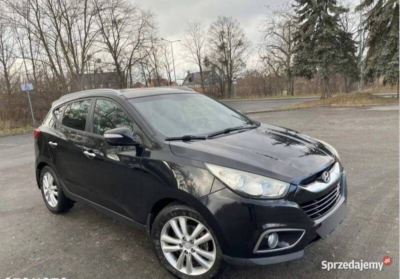 Czarny Używany 2012 Hyundai ix35 SUV | 33 000 zł (Uczciwa cena) - Obraz 1/4