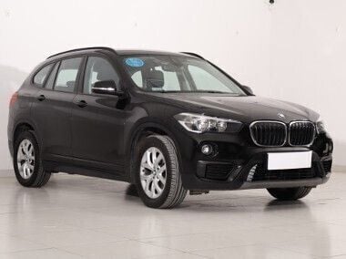 Czarny Używany 2018 BMW X1 SUV | 77 999 zł (Super Cena) - Obraz 1/4