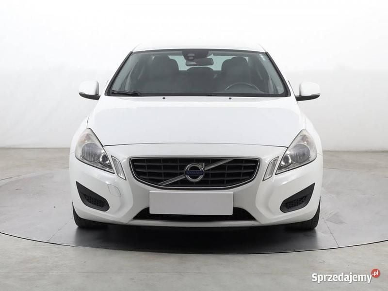 Biały Używany 2010 Volvo S60 Sedan/Limuzyna | 19 499 zł (Dobra cena) - Obraz 1/4
