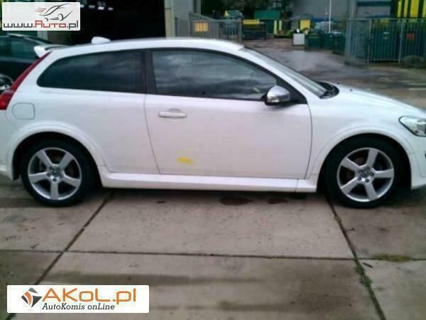 Używany Volvo C30 114 KM (83 kW) 2011 Biały Hatchback