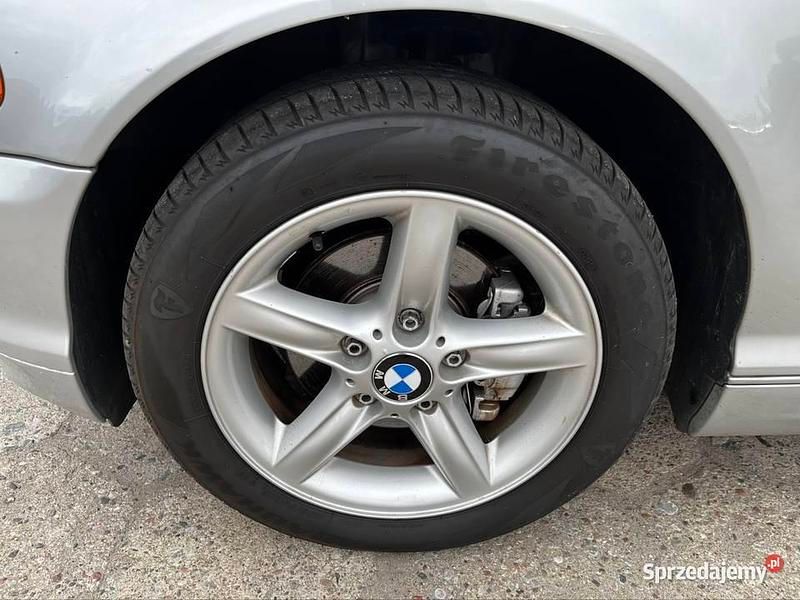 Używany BMW 320 2001 Srebrny Sedan/Limuzyna