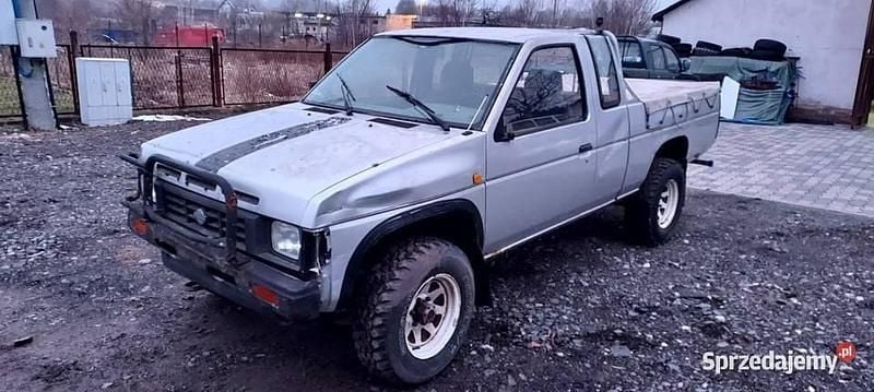 Srebrny Używany 1991 Nissan Terrano SUV | 14 999 zł - Obraz 1/4