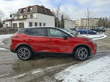 Używany Nissan Qashqai 140 KM (102 kW) 2022 Bordowy SUV
